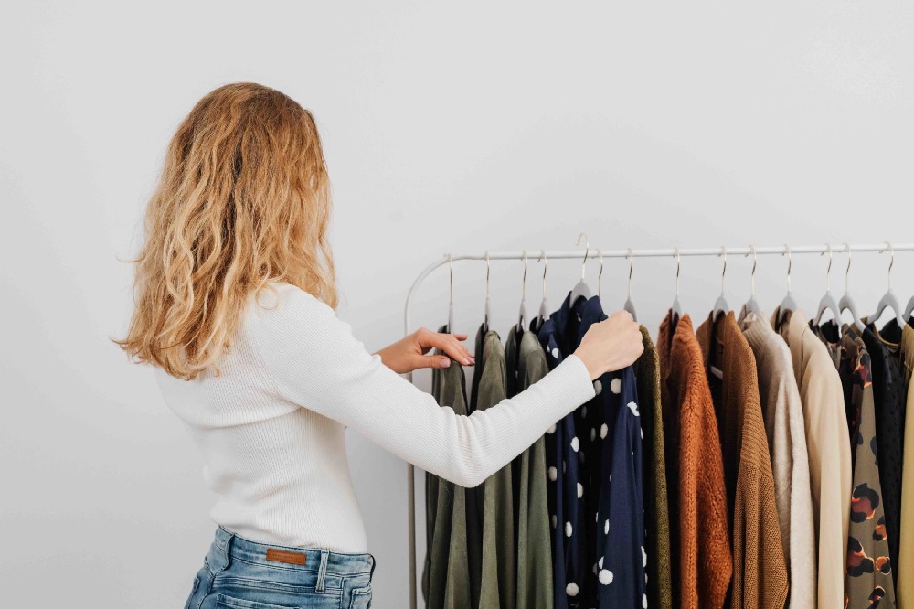 Online marketplaces that allow you to buy clothing